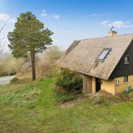Vakantiehuis Met Zeezicht In Het Bos